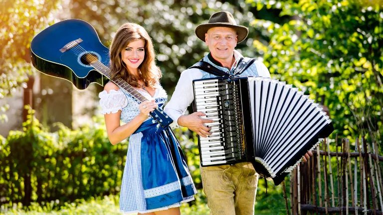 traditional oktoberfest  music