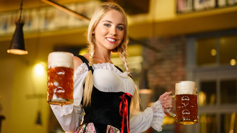 female outfits for the oktoberfest